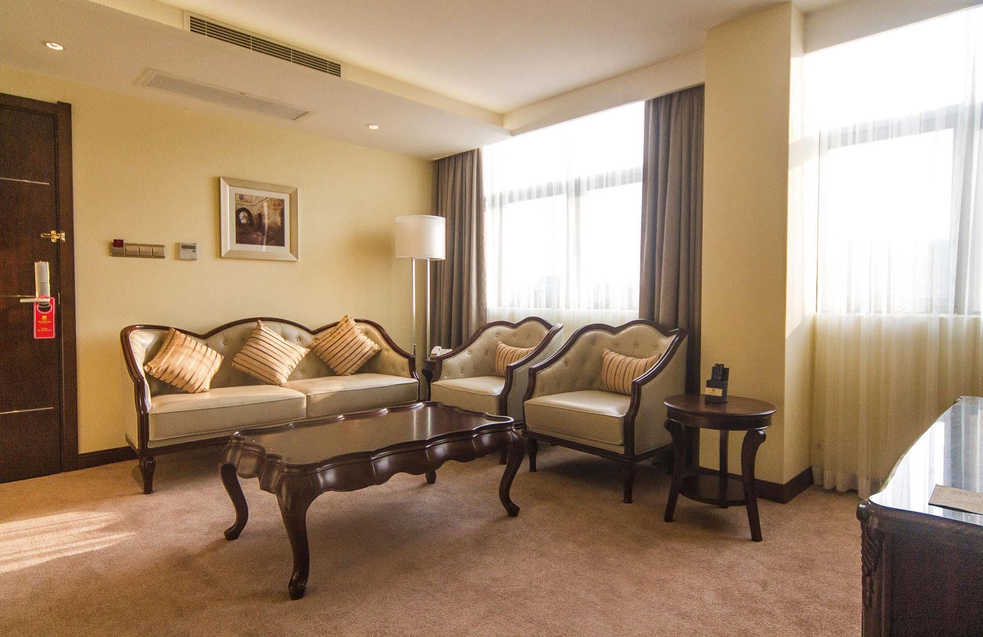 Tang Palace Hotel Accra Exteriér fotografie